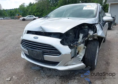 2016 Ford Fiesta Se z USA, uszkodzony, nr VIN 3FADP4EJ0GM207460